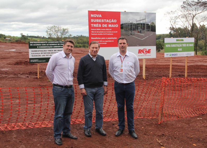 EXECUTIVO VISTORIA OBRA DE SUBESTAÇÃO DA RGE EM TRÊS DE MAIO